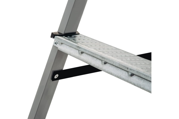 Стремянка стальная односторонняя Новая Высота NV 1150, 1х7 ступеней 70 мм.